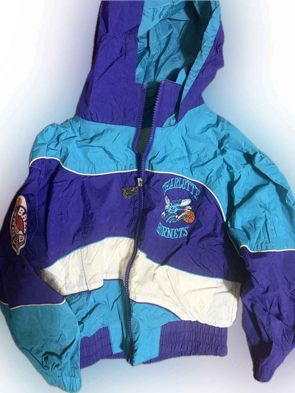 NBA CHARLOTTE HORNETS 1990s WINDBREAKER HOODIE RARE FIND MIGHTY MAC SPORTS